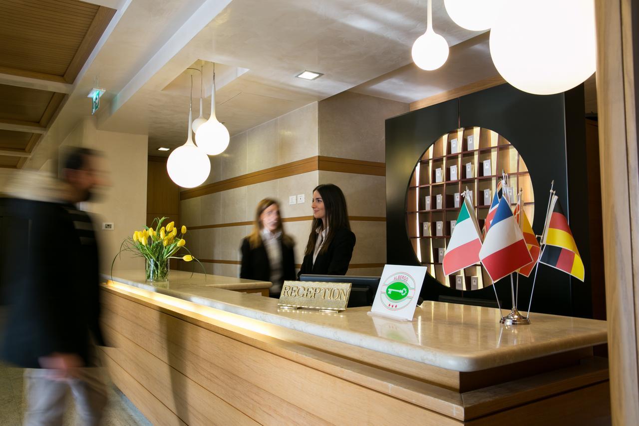 Hotel Calinferno Codogne Экстерьер фото